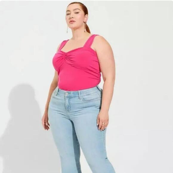 Torrid NWT - Studio Knit Sweetheart Twist Top - Size 1X - Picture 4 of 4